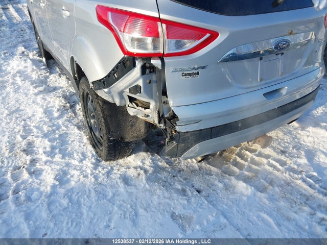 1FMCU9J94FUB84195 Ford Escape Titanium