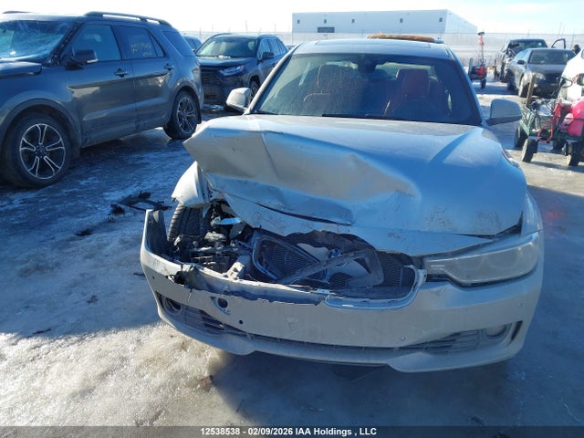 Продажа на аукционе авто 2015 Bmw 3 Series, vin: WBA3B3C52FF547922, номер лота: 12538538