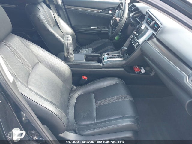 2HGFC1F95KH106621 Honda Civic Touring