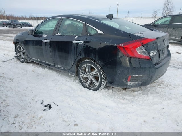 2HGFC1F95JH100459 Honda Civic Touring