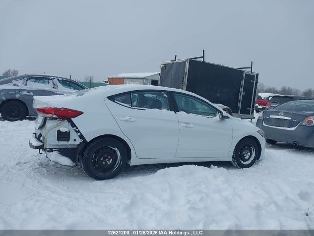 5NPD74LF7HH159763 Hyundai Elantra Le