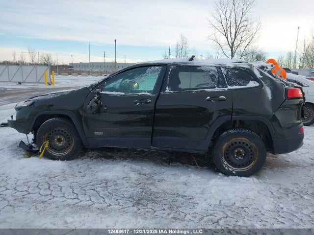Jeep Cherokee North 2017 1C4PJMCS2HW544248 Image 15