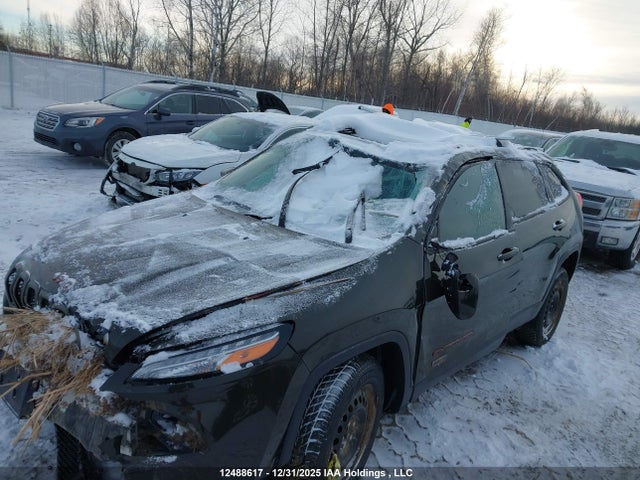 Jeep Cherokee North 2017 1C4PJMCS2HW544248 Image 6