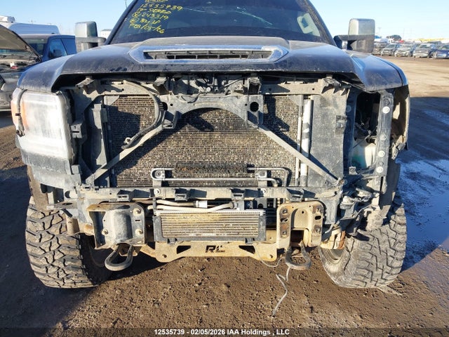 1GT42YEY5HF243319 GMC Sierra 3500hd Denali