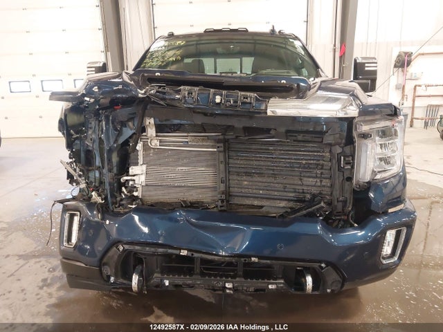 1GT49WEY1NF282775 GMC Sierra 3500hd Denali