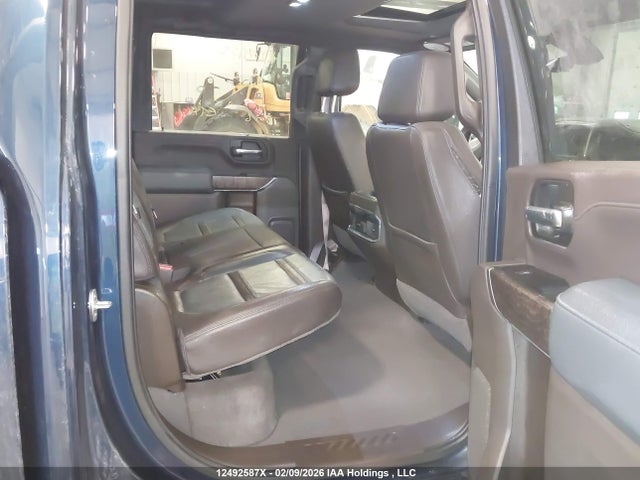 1GT49WEY1NF282775 GMC Sierra 3500hd Denali