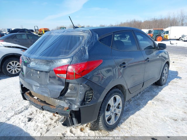 KM8JT3AF6FU086816 Hyundai TUCSON GLS