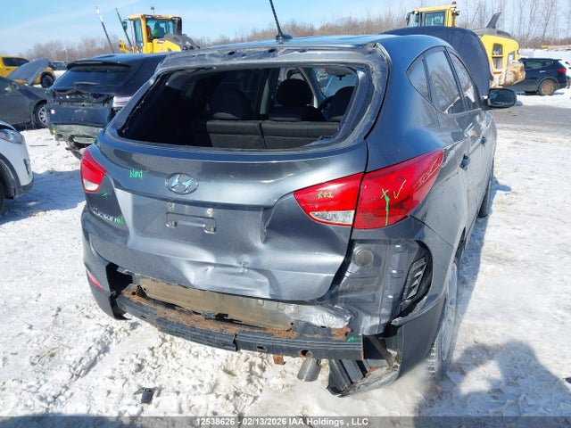 KM8JT3AF6FU086816 Hyundai TUCSON GLS