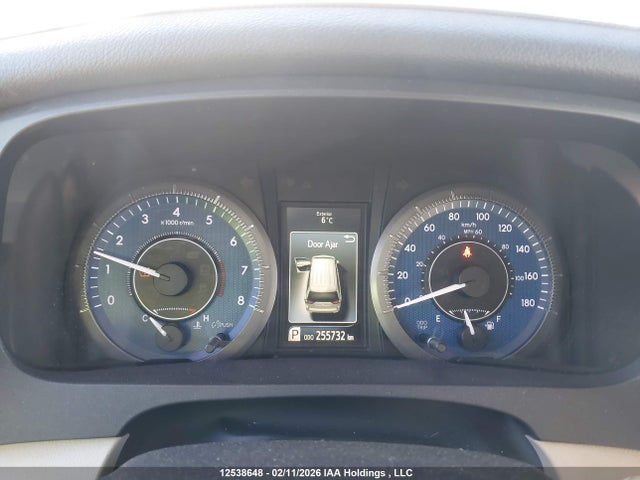 12538648 :رقم المزاد ، 5TDDK3DC6FS118030 vin ، 2015 Toyota Sienna Xle 7 Passenger مزاد بيع