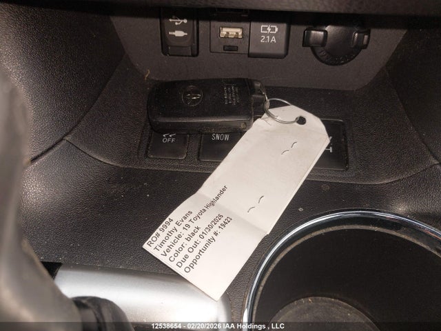 5TDDZRFH9KS954772 Toyota Highlander Limited
