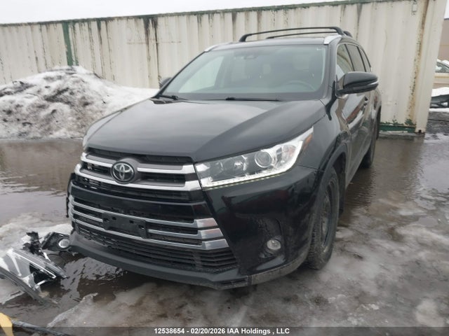 5TDDZRFH9KS954772 Toyota Highlander Limited