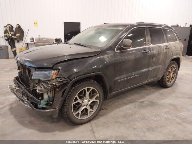 1C4RJFBG1JC244581 Jeep Grand Cherokee Limited
