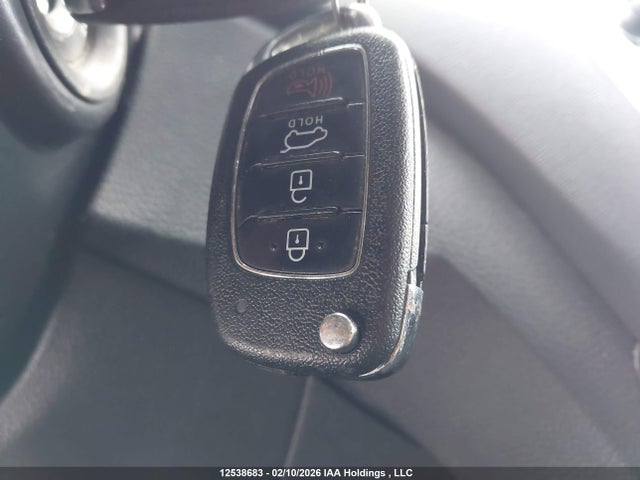 5XYZUDLB0HG470115 Hyundai Santa Fe Sport 2.4 Premium