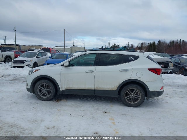 5XYZUDLB0HG470115 Hyundai Santa Fe Sport 2.4 Premium