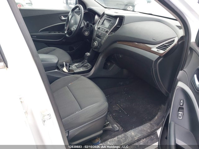 5XYZUDLB0HG470115 Hyundai Santa Fe Sport 2.4 Premium