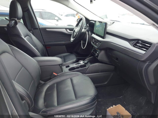 1FMCU9JA9SUB06161 Ford Escape Platinum