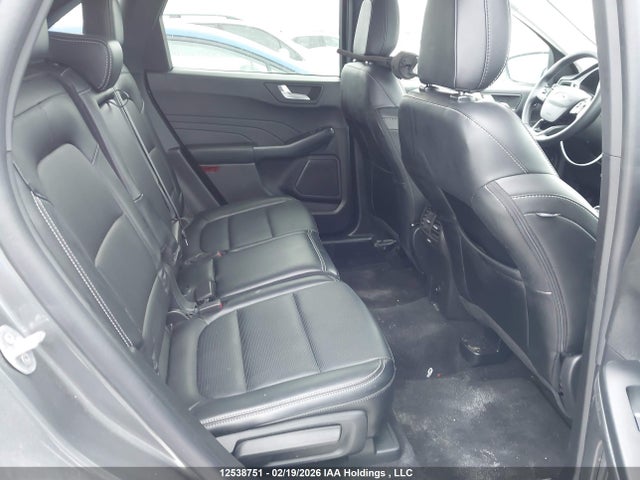 1FMCU9JA9SUB06161 Ford Escape Platinum