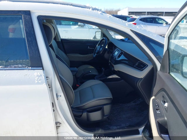 KNAHU8A32G7126440 KIA Rondo Ex/ex Luxury