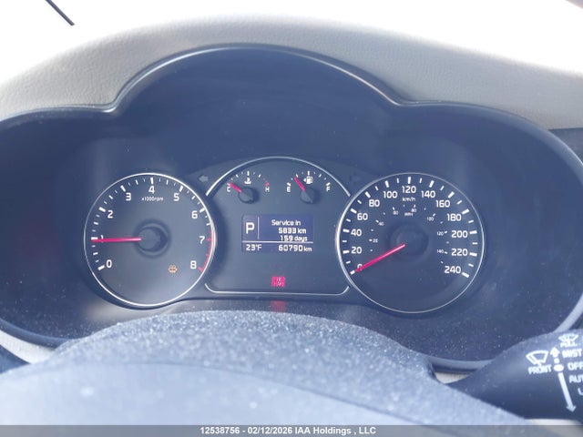 KNAHU8A32G7126440 KIA Rondo Ex/ex Luxury