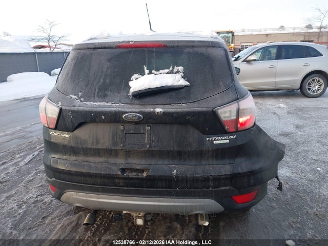1FMCU0J91HUE19134 Ford Escape Titanium
