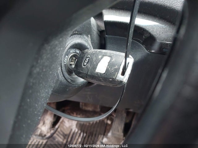 5XYKT3A60EG501413 KIA Sorento Lx/se