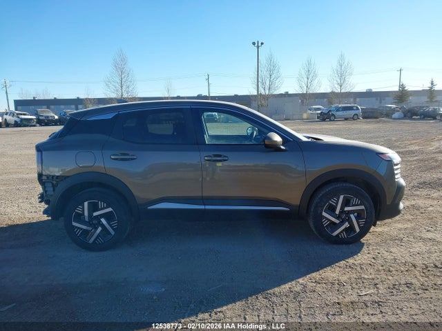 3N8AP6CA0SL329816 Nissan KICKS SV