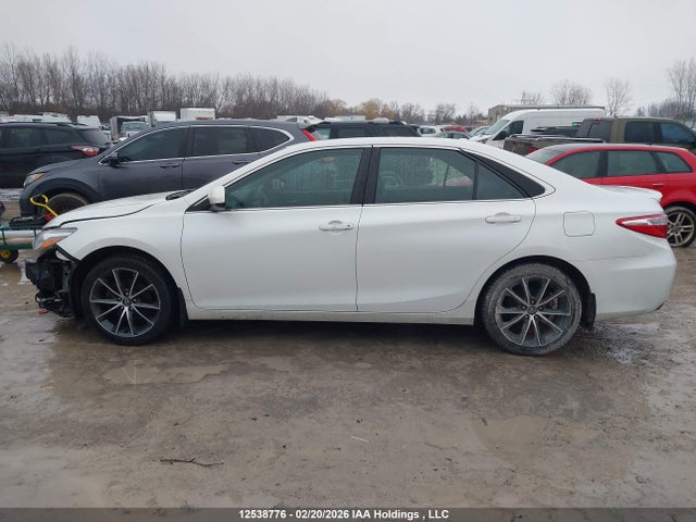 12538776 :رقم المزاد ، 4T1BF1FK7HU356645 vin ، 2017 Toyota Camry Xse مزاد بيع