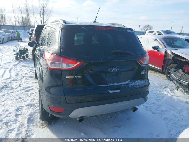 1FMCU9GXXGUA24555 Ford ESCAPE SE