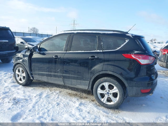1FMCU9GXXGUA24555 Ford ESCAPE SE