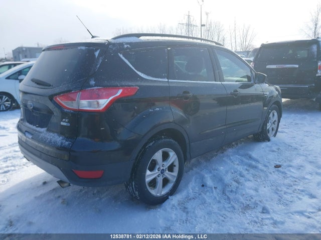 1FMCU9GXXGUA24555 Ford ESCAPE SE