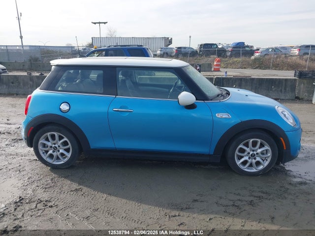WMWXP7C59G2A43969 Mini 3 Door Cooper S