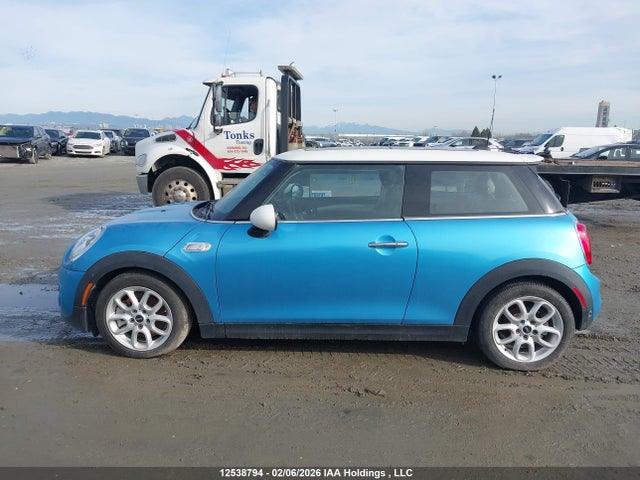 WMWXP7C59G2A43969 Mini 3 Door Cooper S