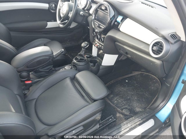 WMWXP7C59G2A43969 Mini 3 Door Cooper S
