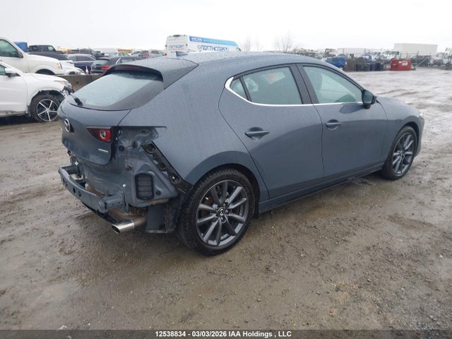 JM1BPBMLXN1522270 Mazda 3 Premium