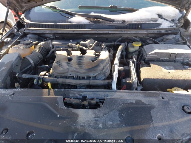 Chrysler 200 C 2016 1C3CCCCG7GN186989 Image 10