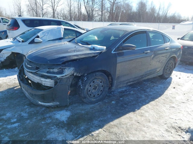 Chrysler 200 C 2016 1C3CCCCG7GN186989 Image 2