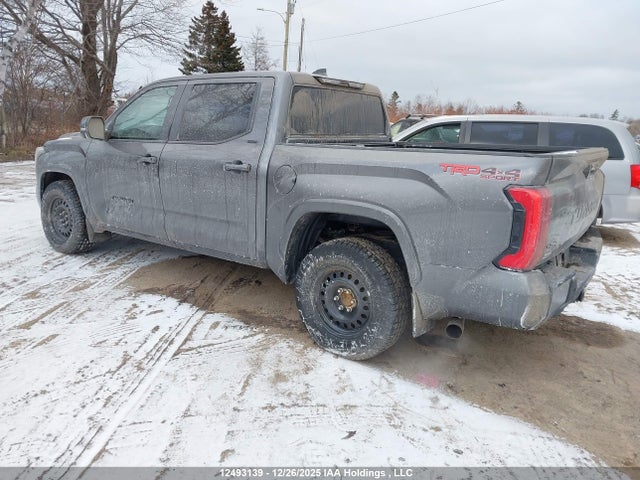 Toyota Tundra Sr 4x4 2024 5TFLA5DB1RX228256 Image 3