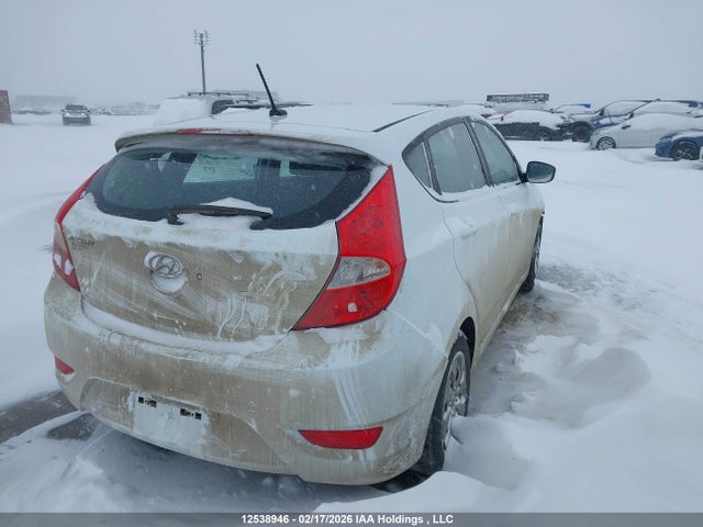 KMHCT5AE4HU339551 Hyundai ACCENT SE