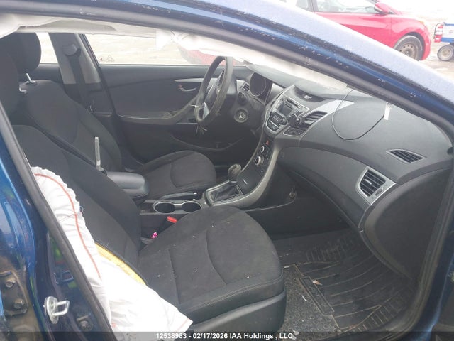 5NPDH4AE8GH796988 Hyundai ELANTRA GL