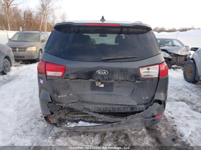 KNDMB5C17J6358398 KIA Sedona