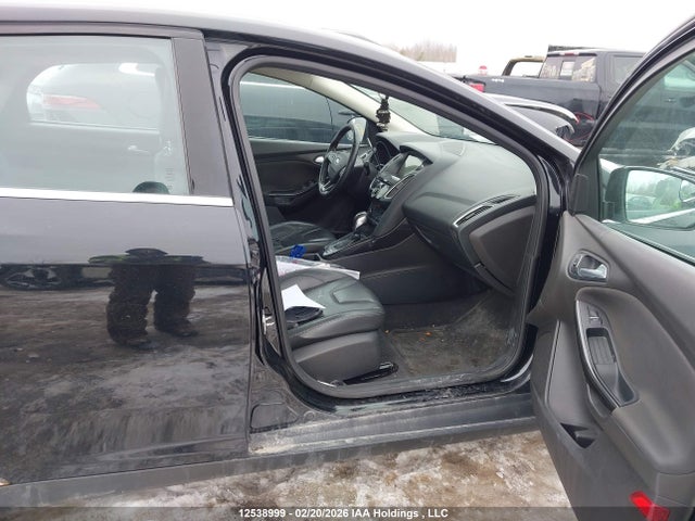 1FADP3J28GL286919 Ford Focus Titanium