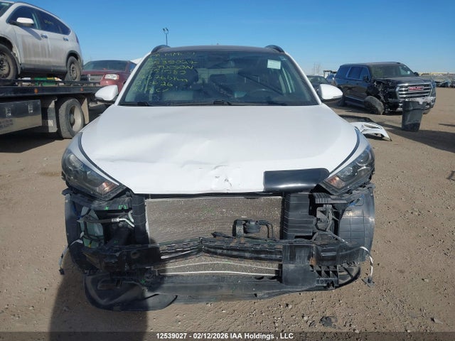 KM8J3CA40HU551589 Hyundai TUCSON SE