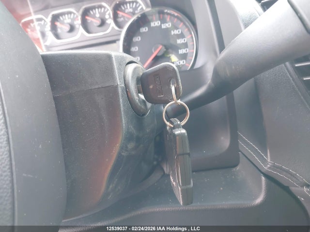 1GKS2FKC1GR121529 GMC Yukon Xl Sle