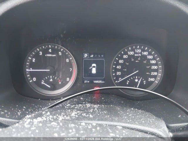KM8J3CA46HU306120 Hyundai TUCSON SE