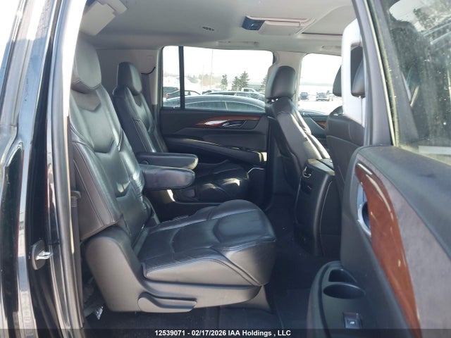 1GYS4JKJ8JR133928 Cadillac Escalade Esv Premium Luxury
