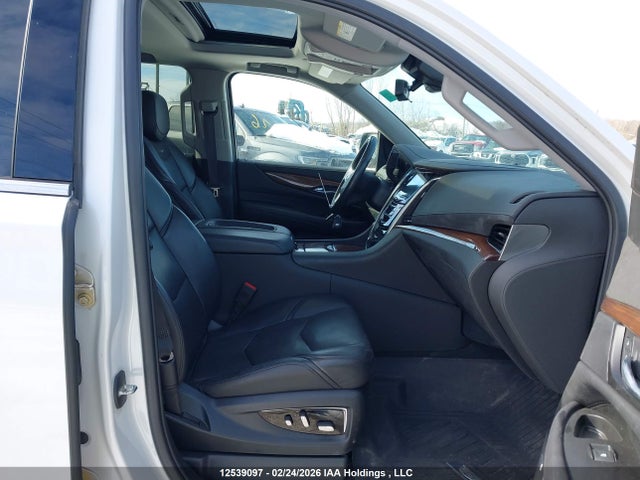 1GYS4BKJXLR163621 Cadillac Escalade Luxury