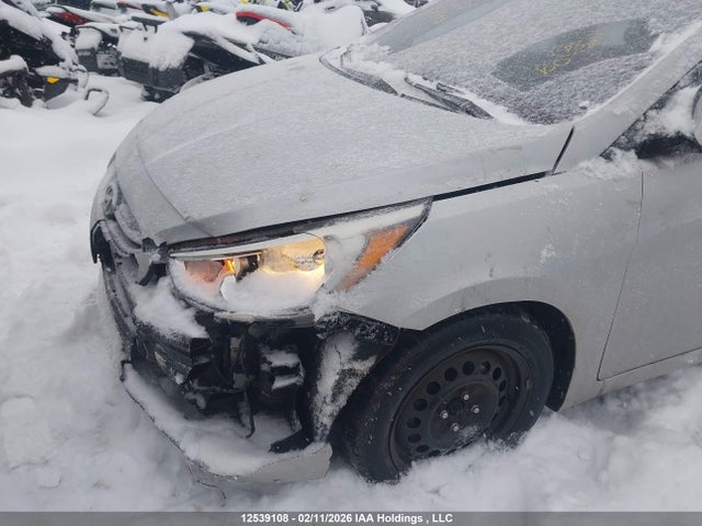 KMHCT5AE4FU222453 Hyundai ACCENT SE