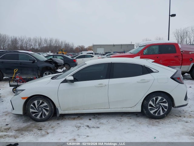 2017 Honda Civic Lx მანქანა იყიდება აუქციონზე, vin: SHHFK7H21HU304484, აუქციონის ნომერი: 12539109