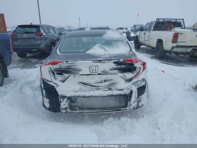 2HGFC2F62JH025635 Honda CIVIC SE