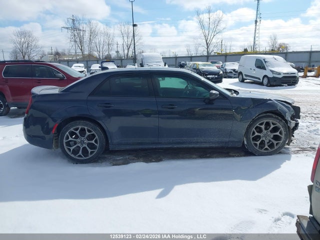 Chrysler 300 S 2018 2C3CCABG5JH226170 Image 14